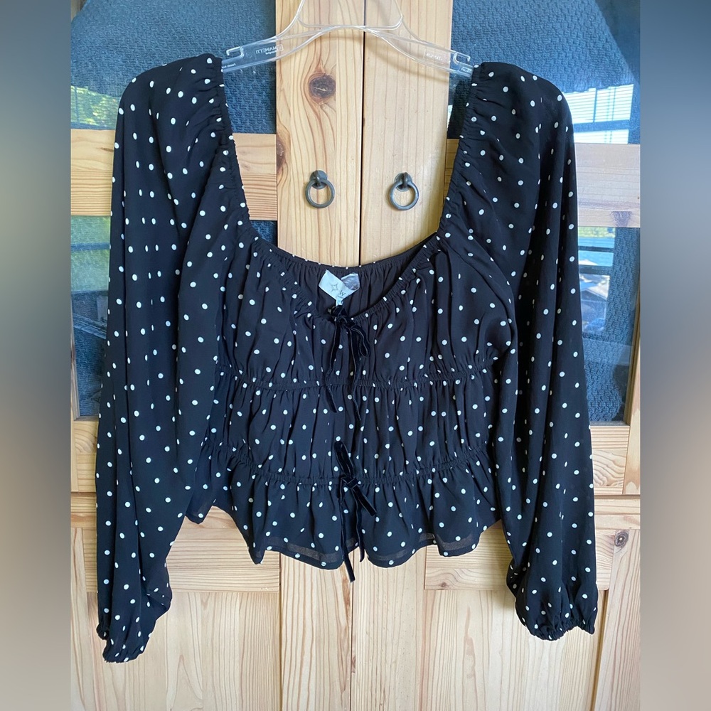 Wayf Black and White Polka Dot Blouse *Final Week In My Closet!!*